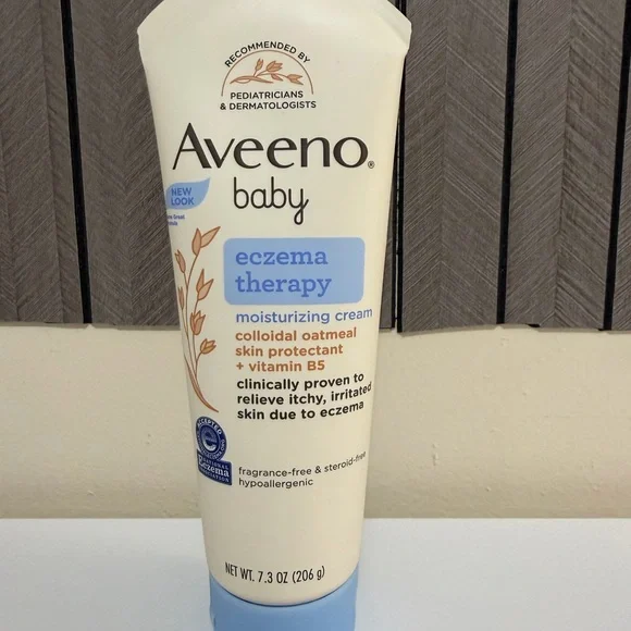 Aveeno Baby Skincare Set - Picture 5 of 5
